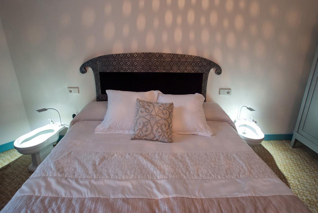 Hotel Hostal Chic Sant Feliu de Guixols Δωμάτιο φωτογραφία