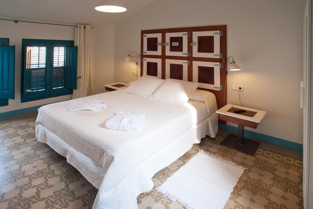 Hotel Hostal Chic Sant Feliu de Guixols Δωμάτιο φωτογραφία