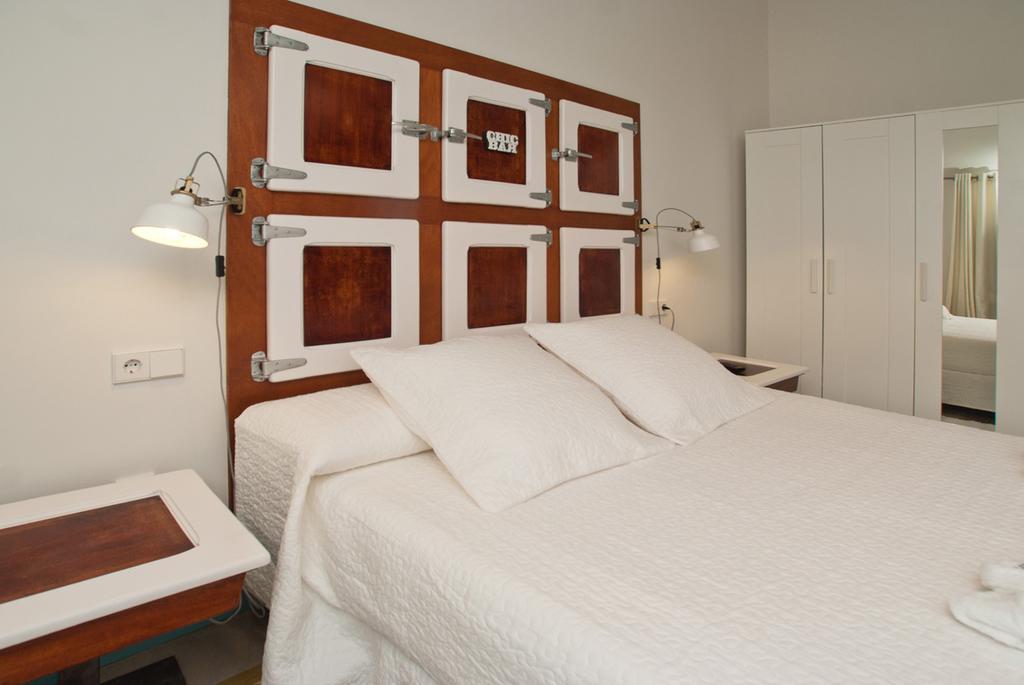 Hotel Hostal Chic Sant Feliu de Guixols Δωμάτιο φωτογραφία
